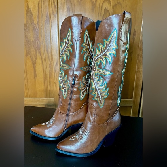 Cowgirl‎ fashion boots embroidered with high heels - Picture 4 of 12